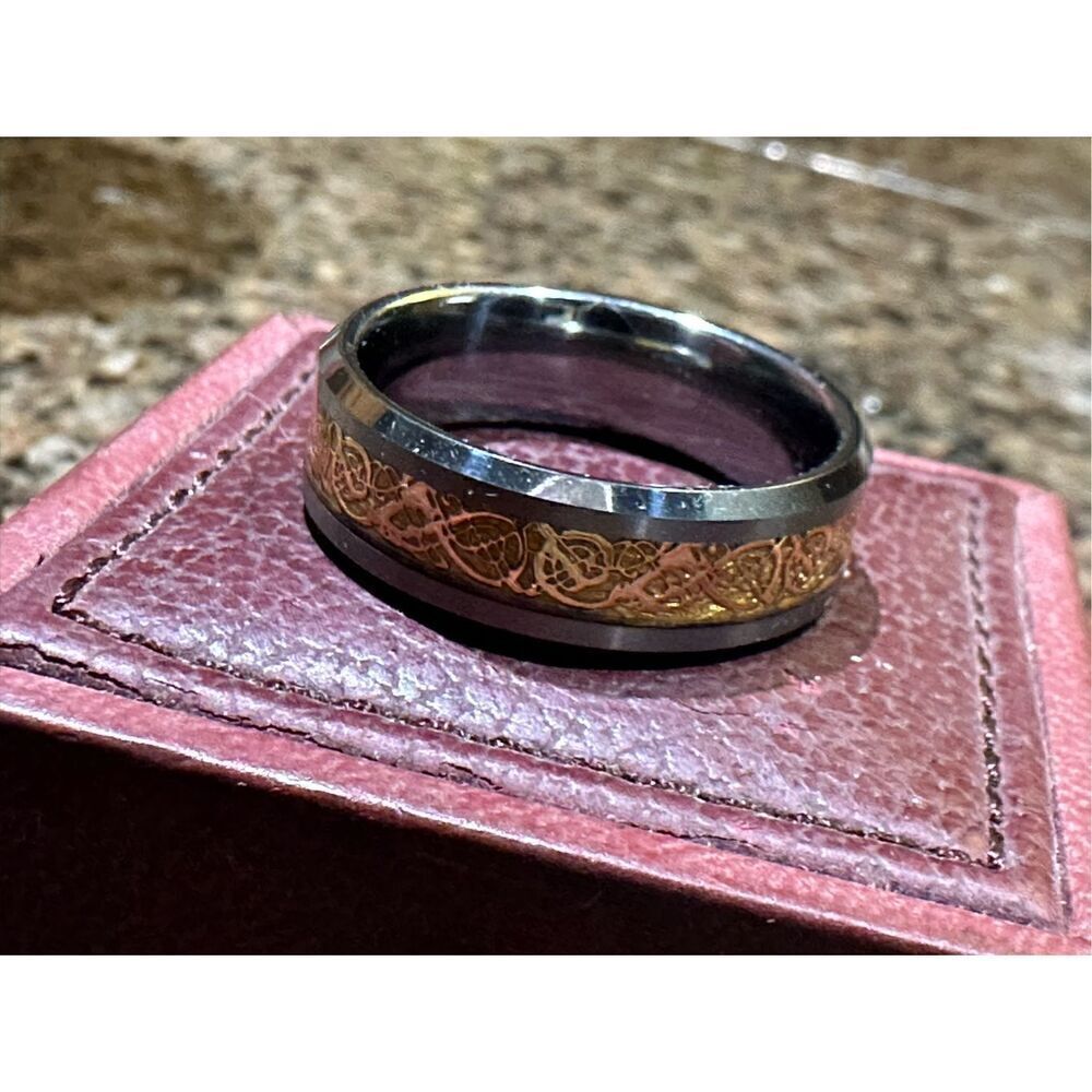 Titanium men’s ring - Picture 2 of 4